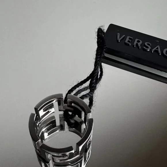 Ring - Picture 13 of 13